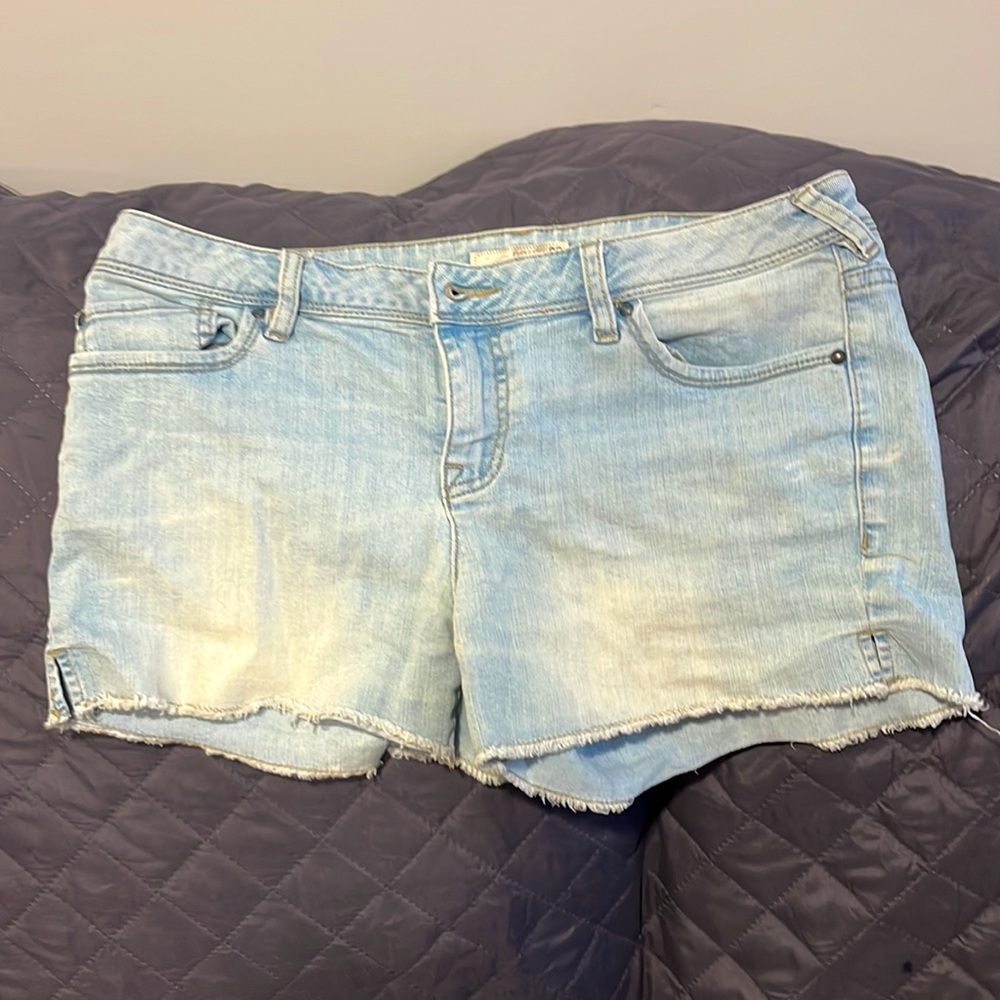 Women’s Jean Shorts